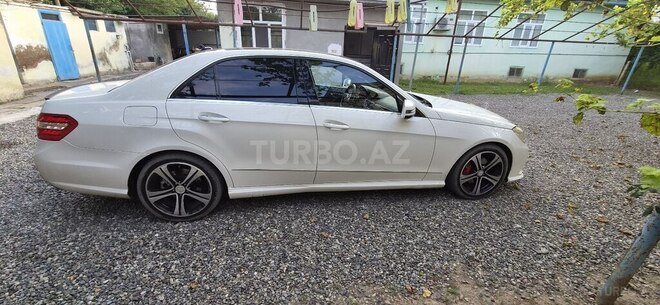 Mercedes E 350 4MATIC-4
