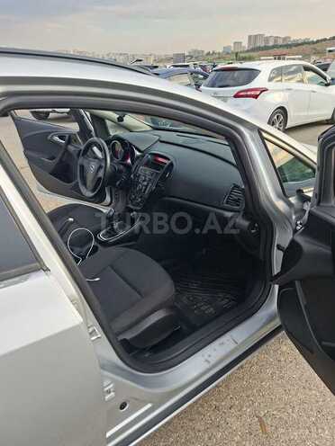 Opel Astra-10