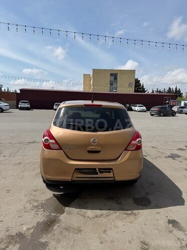 Nissan Tiida-3