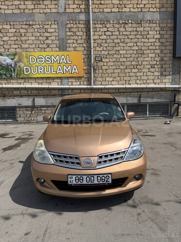 Nissan Tiida-2