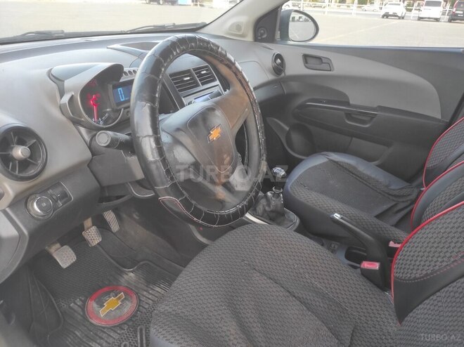 Chevrolet Aveo-6