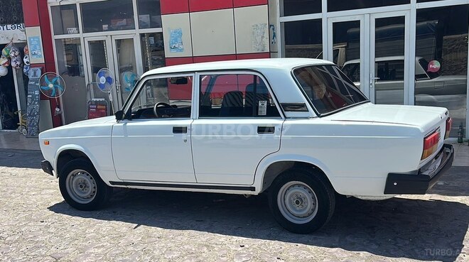 LADA (VAZ) 2107-5