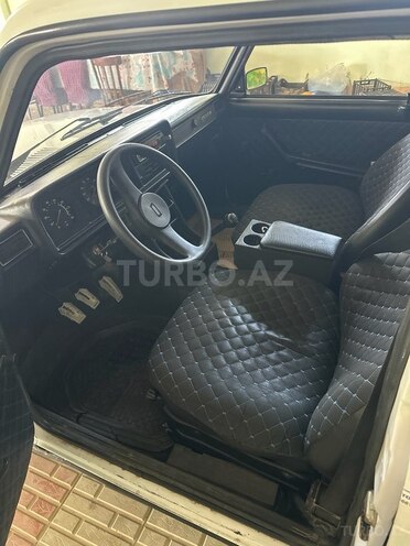 LADA (VAZ) 2107-3