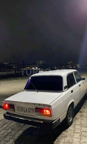 LADA (VAZ) 2107-4
