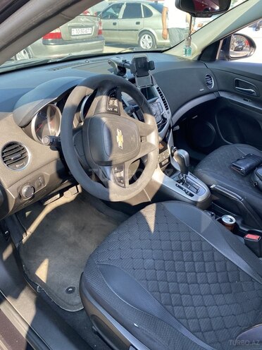 Chevrolet Cruze-6