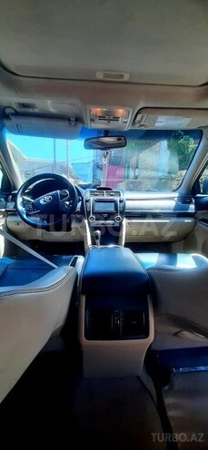 Toyota Camry-6