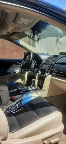 Toyota Camry-8