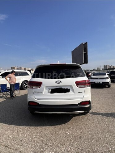 Kia Sorento-2