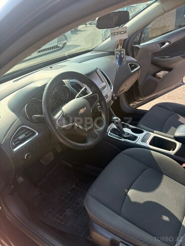 Chevrolet Cruze-6