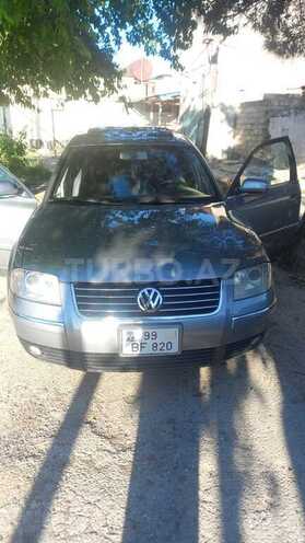 Volkswagen Passat-11