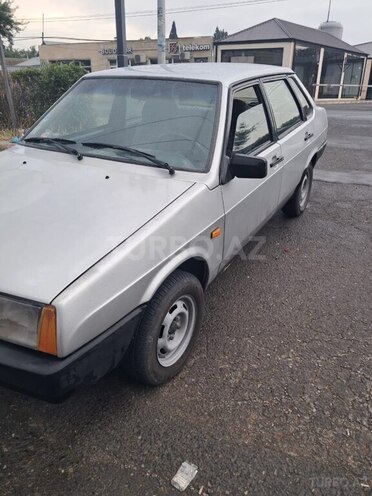 LADA (VAZ) 21099-8