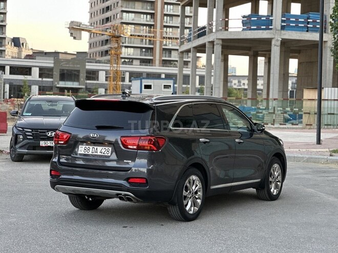 Kia Sorento-8
