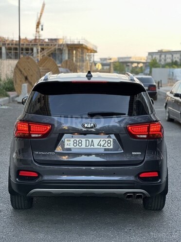 Kia Sorento-5