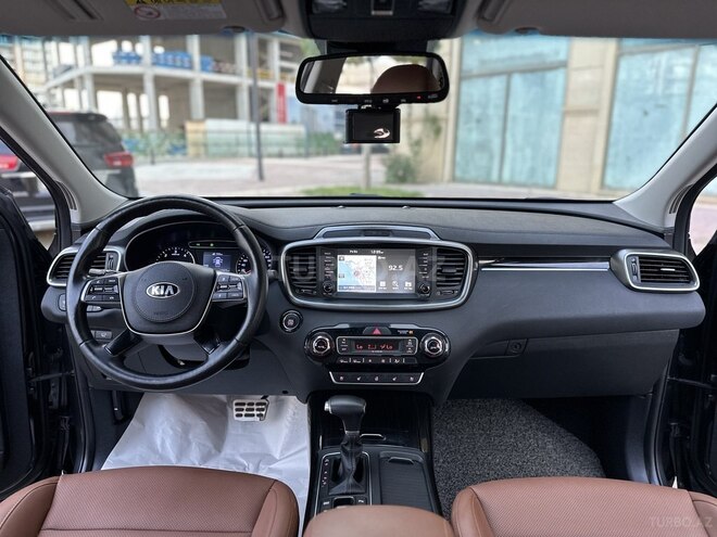 Kia Sorento-19