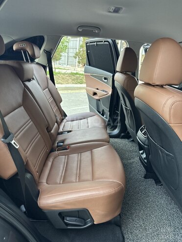 Kia Sorento-15