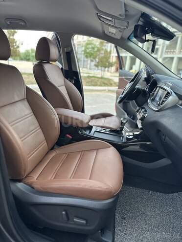 Kia Sorento-16