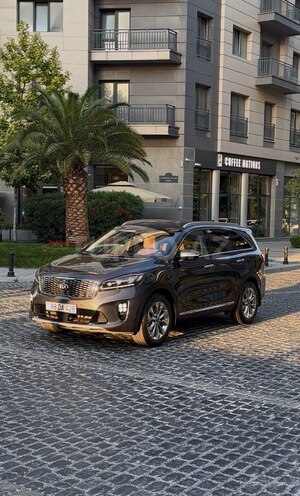 Kia Sorento-1