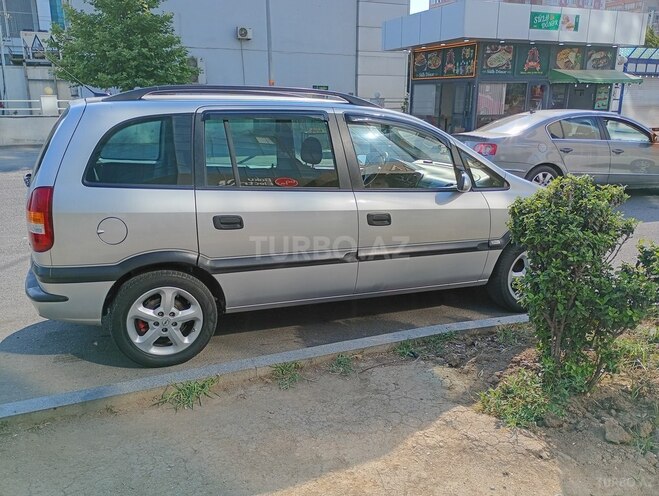 Opel Zafira-6