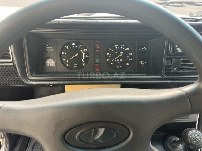 LADA (VAZ) 2107-13