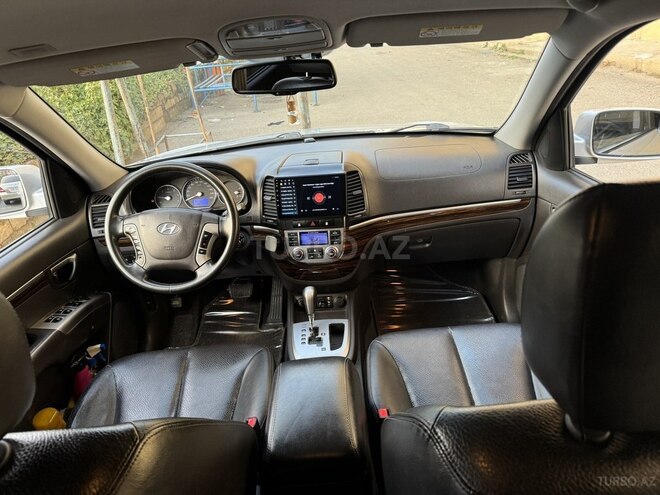Hyundai Santa Fe-10