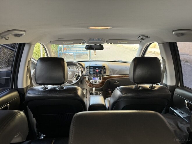 Hyundai Santa Fe-9