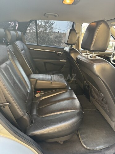 Hyundai Santa Fe-8
