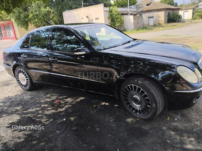Mercedes E 240-3