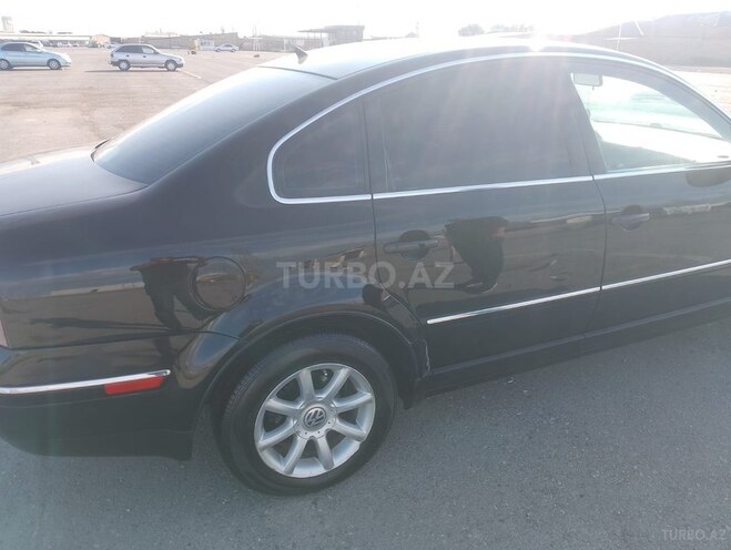 Volkswagen Passat-8