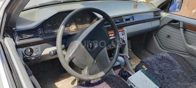 Mercedes 200 D-3