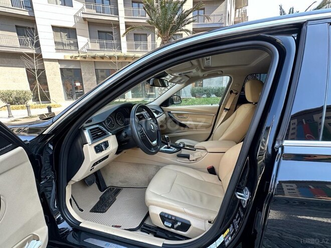 BMW 330e-14