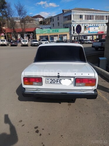 LADA (VAZ) 2107-2