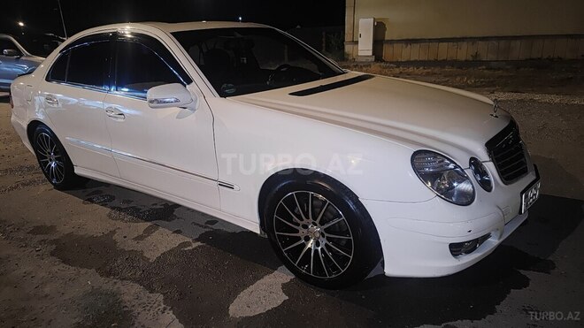 Mercedes E 220-3