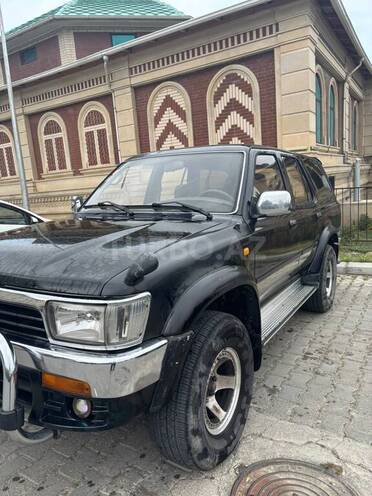 Toyota Hilux Surf-6