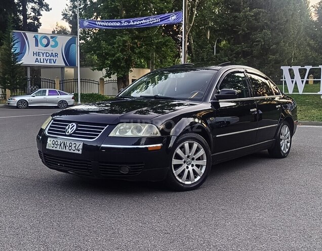 Volkswagen Passat-1