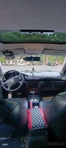 Volkswagen Passat-8