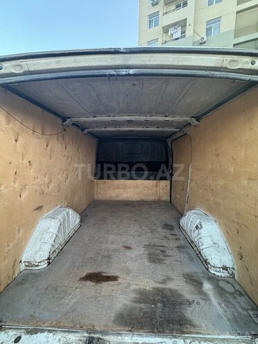 Ford Transit-16