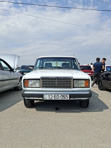 LADA (VAZ) 2107-1