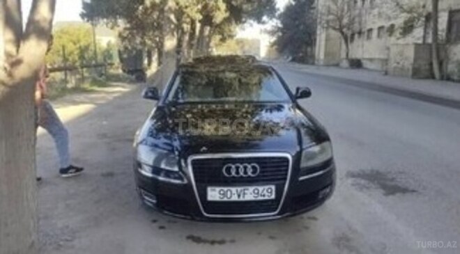 Audi A8-1