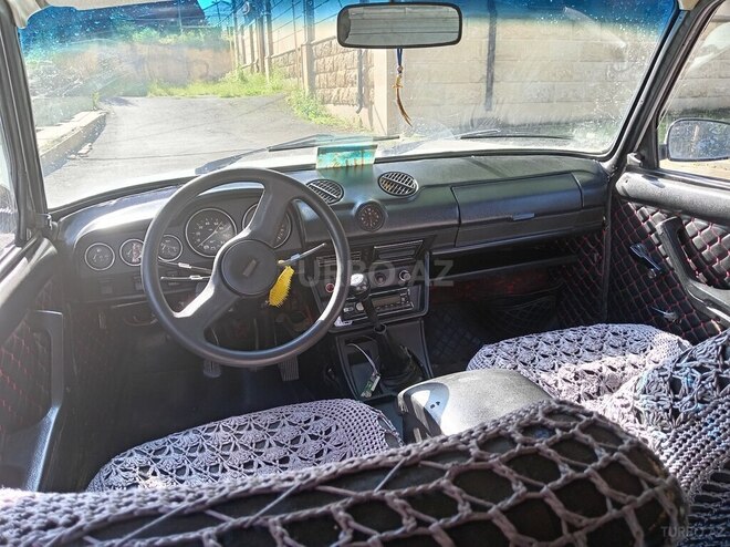 LADA (VAZ) 2106-4
