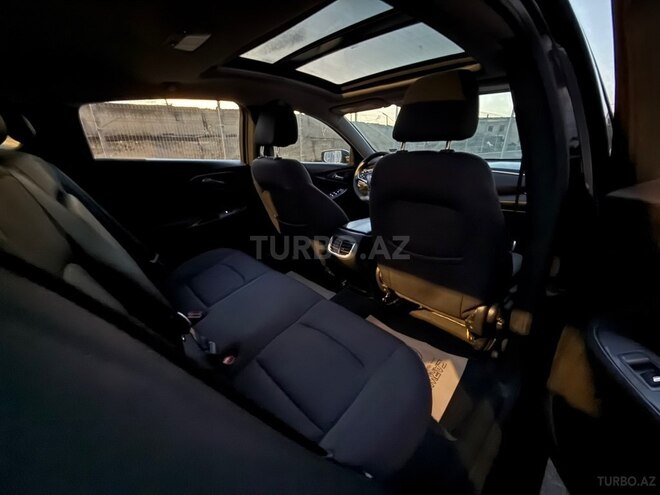 Chevrolet Malibu-14