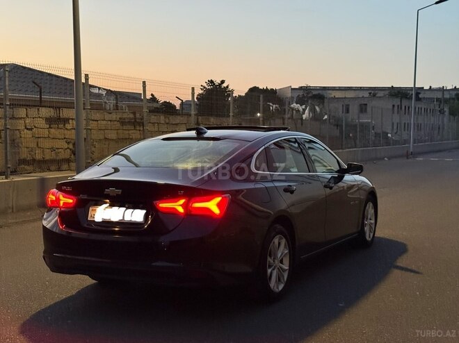 Chevrolet Malibu-8
