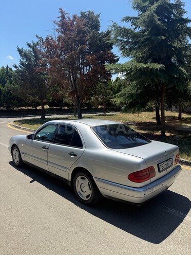 Mercedes E 200-6