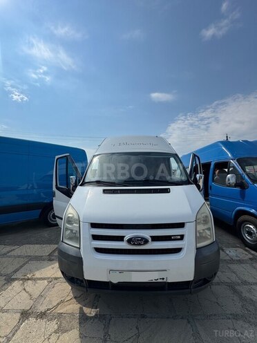 Ford Transit-1
