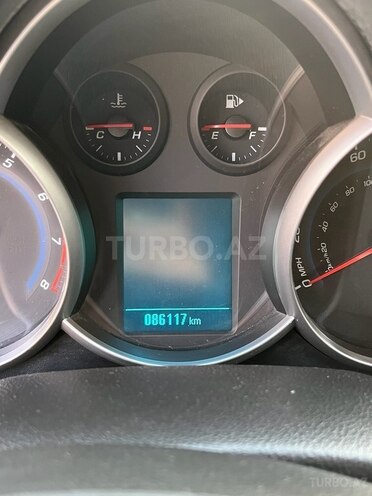 Chevrolet Cruze-11