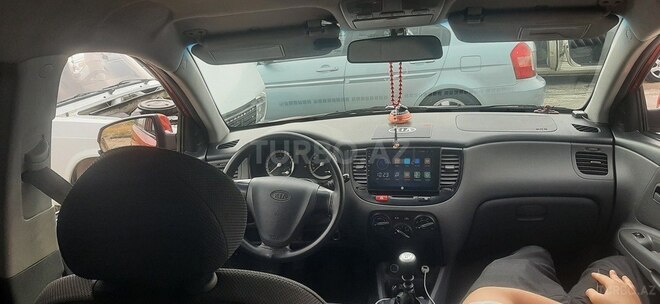 Kia Rio-4