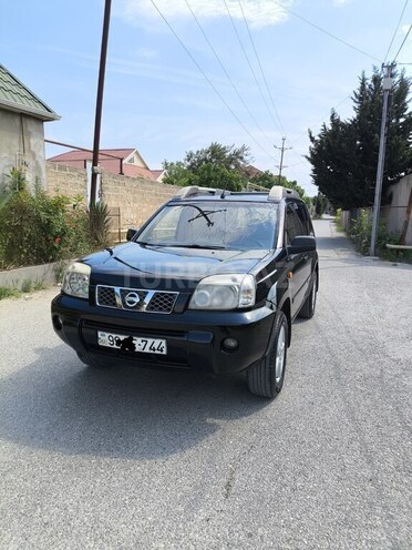 Nissan X-Trail-1