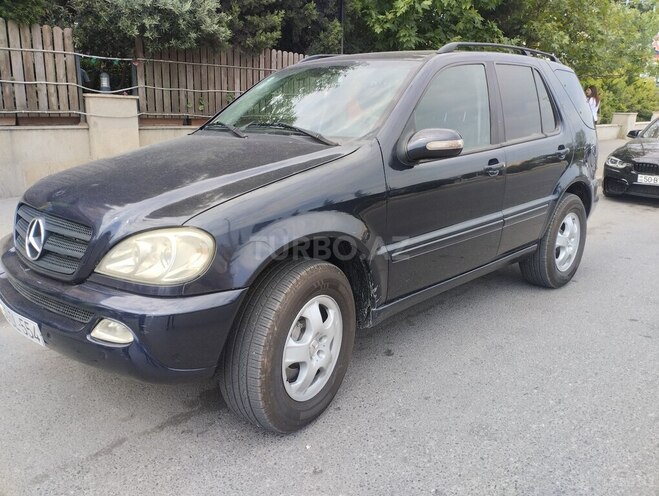 Mercedes ML 270-1