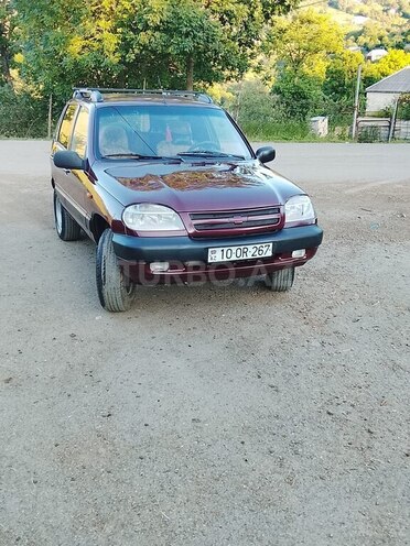 Chevrolet Niva-1