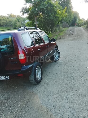 Chevrolet Niva-6