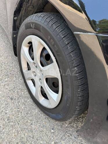 Hyundai Accent-8